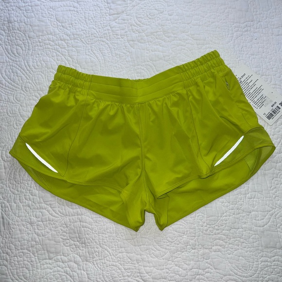 LULULEMON HOTTY HOT LOW RISE SHORT 2.5”LINED GREEN(LCHN) COLOR SIZE 12 NWT - Picture 2 of 7